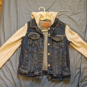 Hooded Levi's denim jacket size s